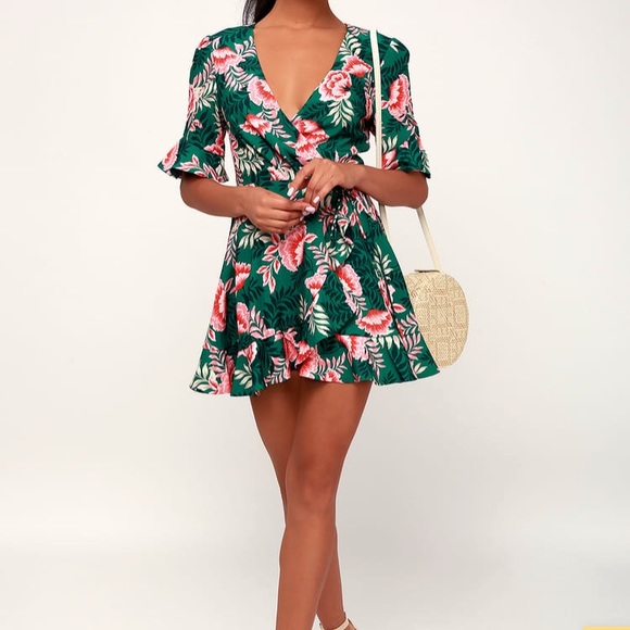 Finders Keepers Ruffle Dress - Picture 2 of 7